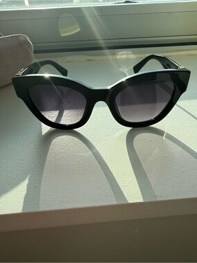 NWT Miu Miu SMU 01Y Black Cat Eye Sunglasses Gold Logo